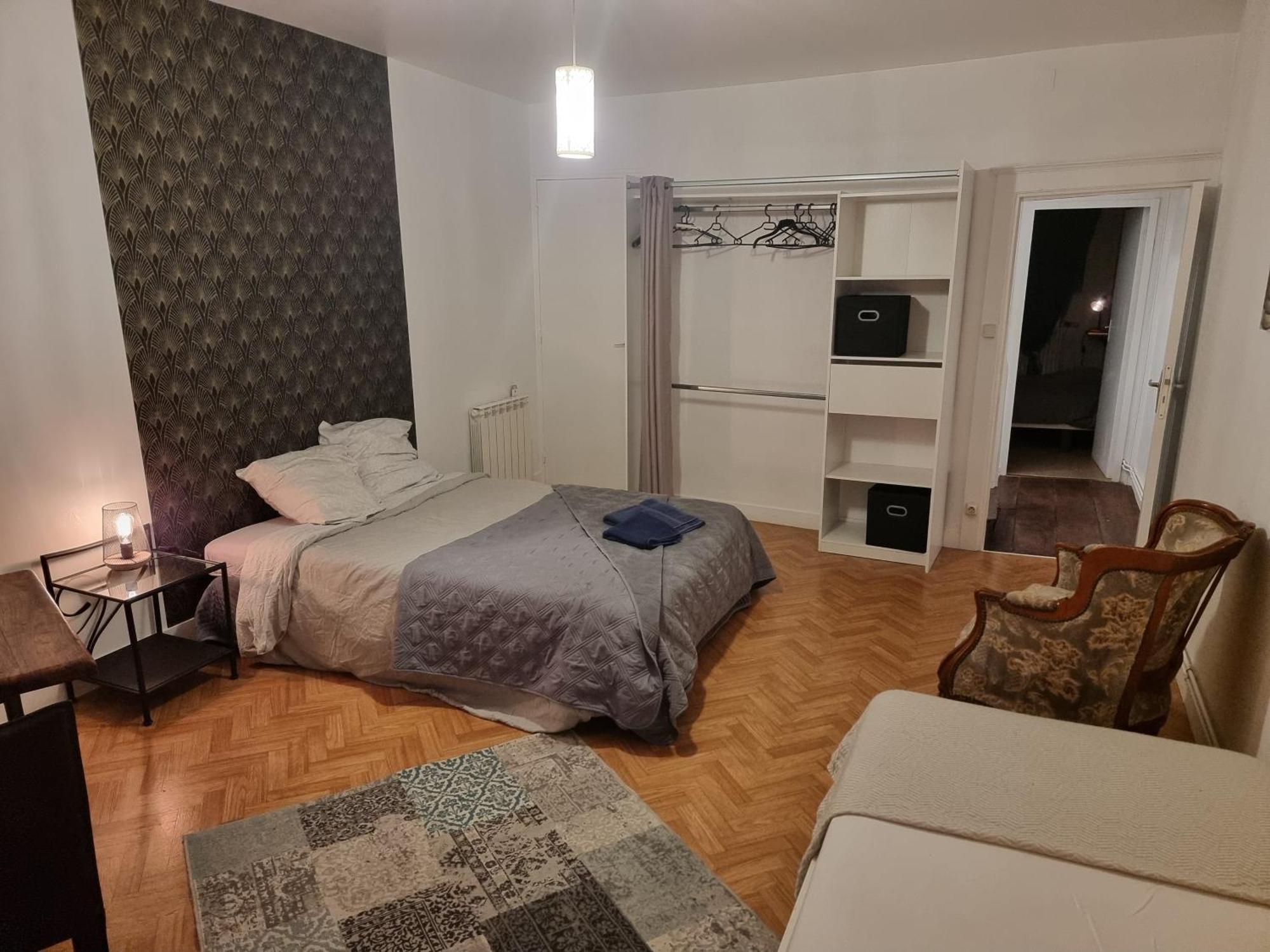 Gite Pour Professionnels En Deplacement - Centre Ville - Parking Gratuit Bellac Buitenkant foto